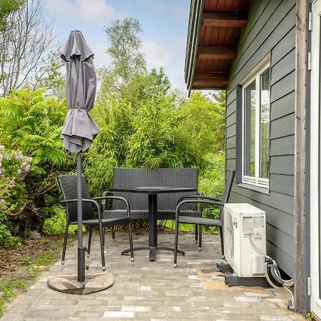 1 Bedroom In Holiday home *
