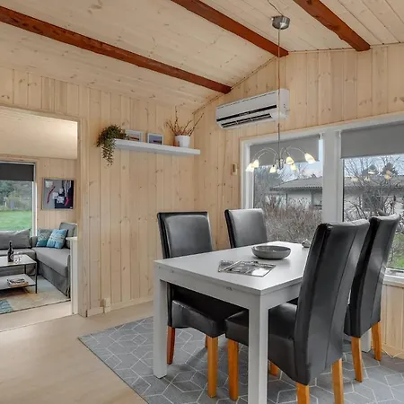 1 Bedroom In Holiday home *
