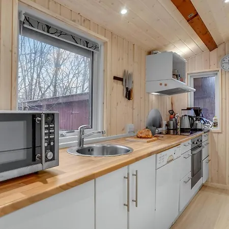 1 Bedroom In Holiday home Hojby
